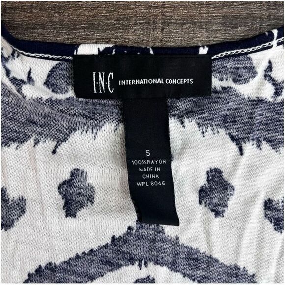 I.N.C. International Concepts Sequin Sleeveless Top Sz Small Women’s Blue White - Picture 8 of 12